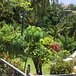 Housesleeps3-Seaview-Ac-Parking-2Br-Nearbluelagoon