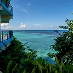 Carib Ocho Rios Fedlyn