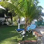 Chrisanns Beach Villa Serene