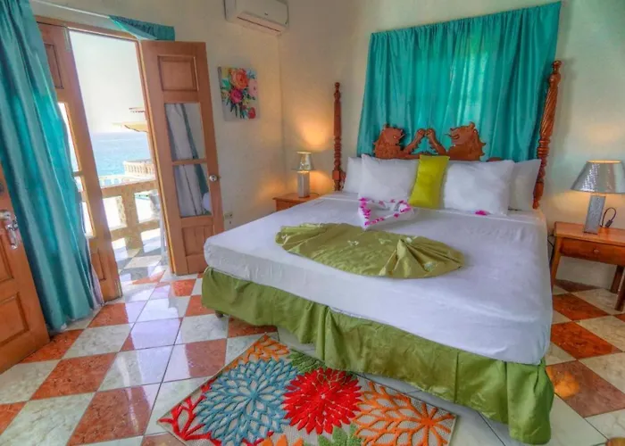 Kaisers Sunset Hotel - Adults Only, West End