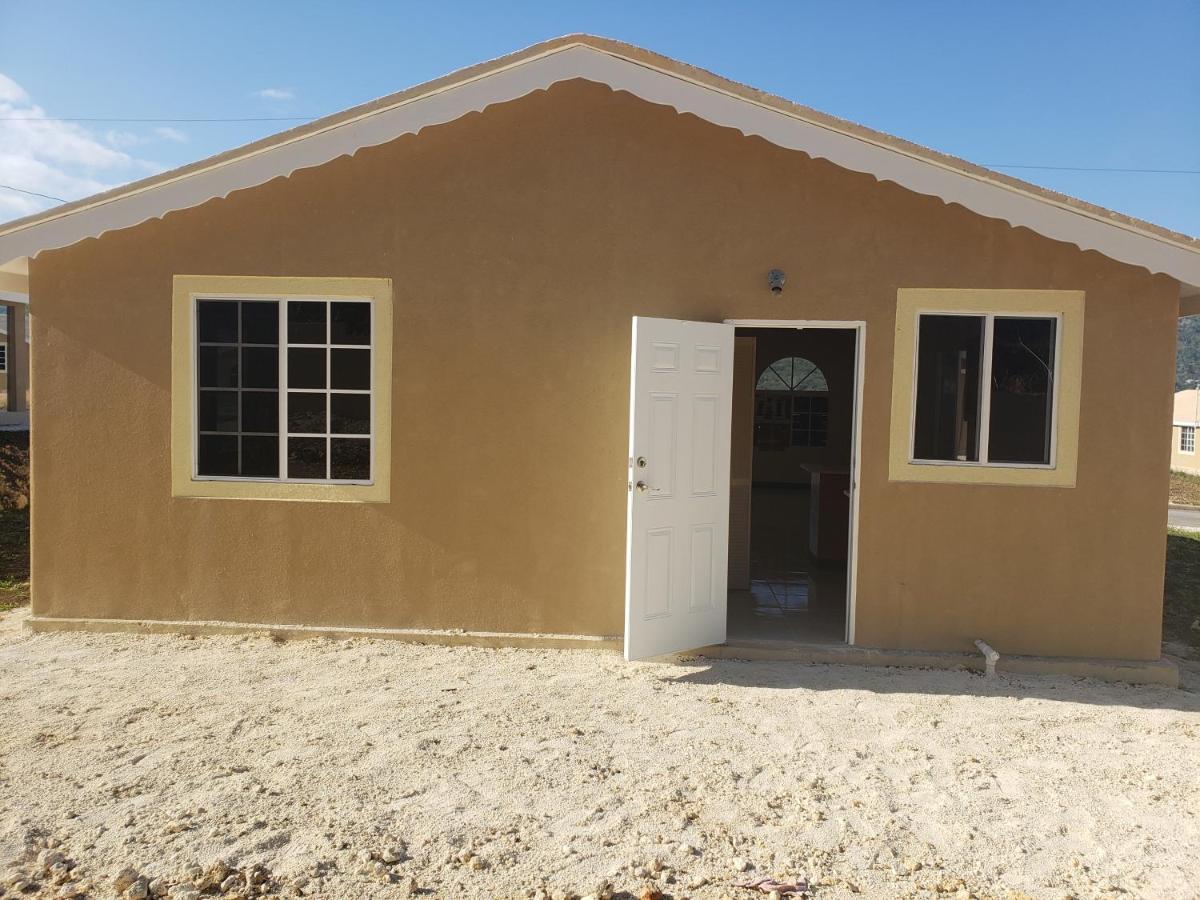 Close To Area And Airport Holiday home Montego Bay