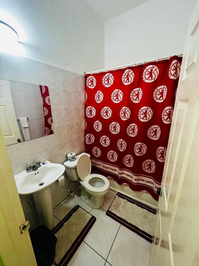 Apartamento Greenskies Tower Isles Jamaica - 1&2 Bedrooms *