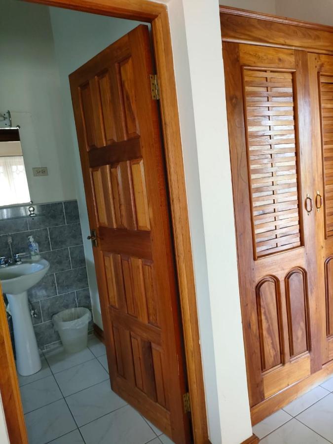 Guest house Zuri Enterprise Negril