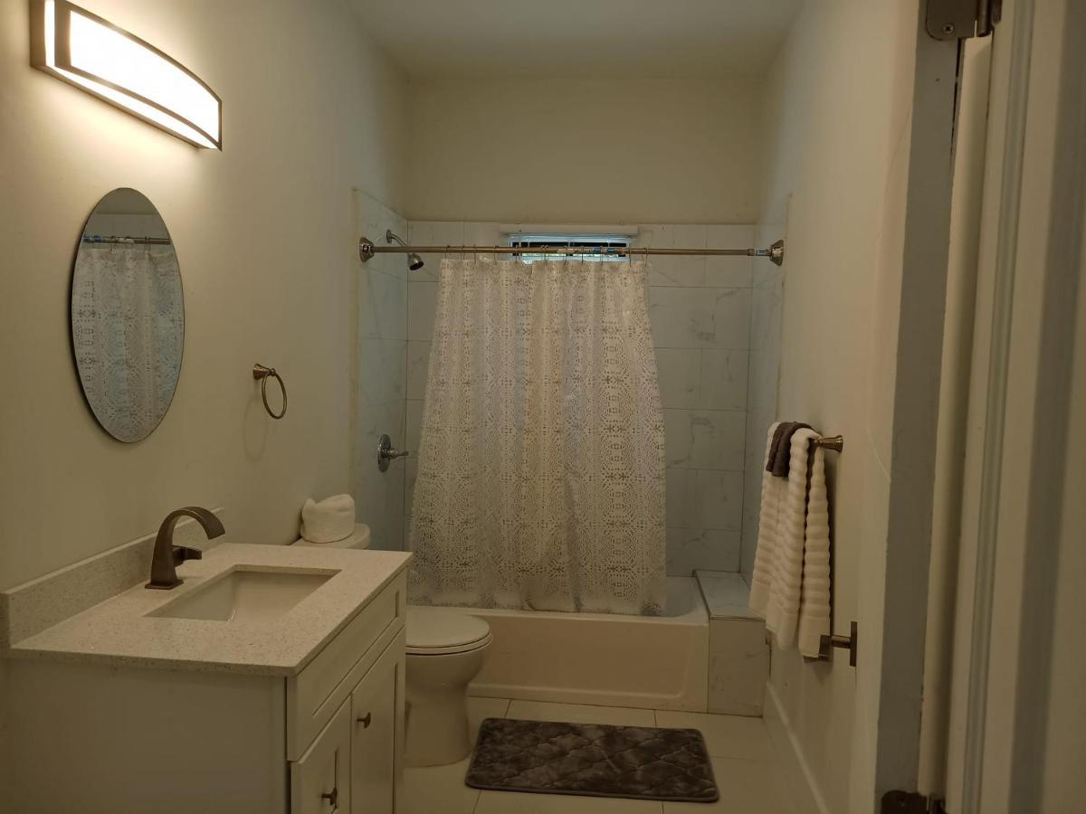 Luxury 2 Bedroom Rooftop Pool View Unit #3 Villa