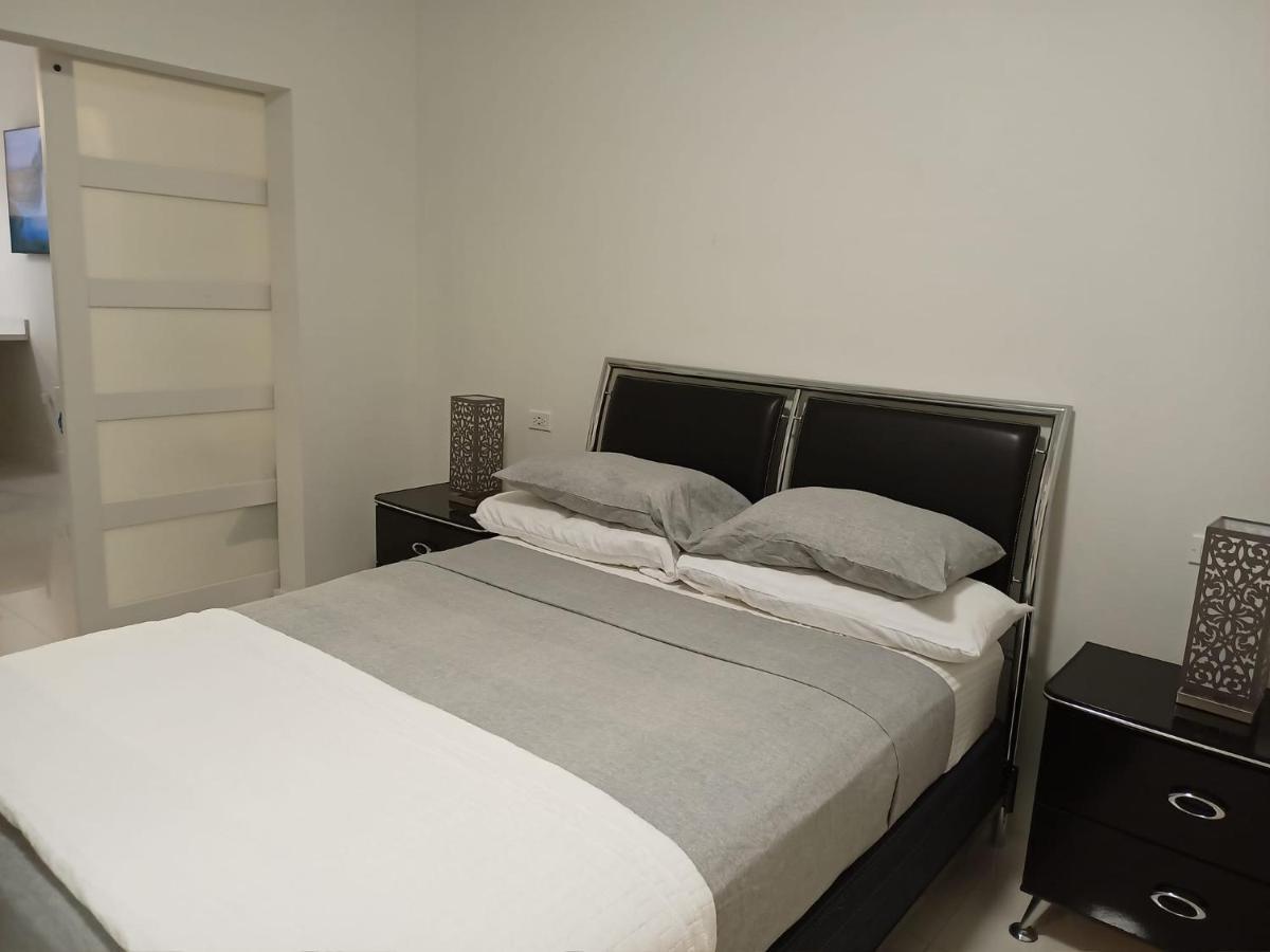 Villa Luxury 2 Bedroom Rooftop Pool View Unit #3