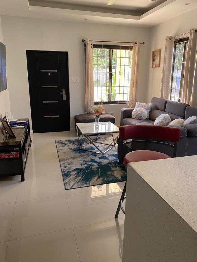 Luxurious Royale- 5 Min Drive To Сasa de vacaciones *