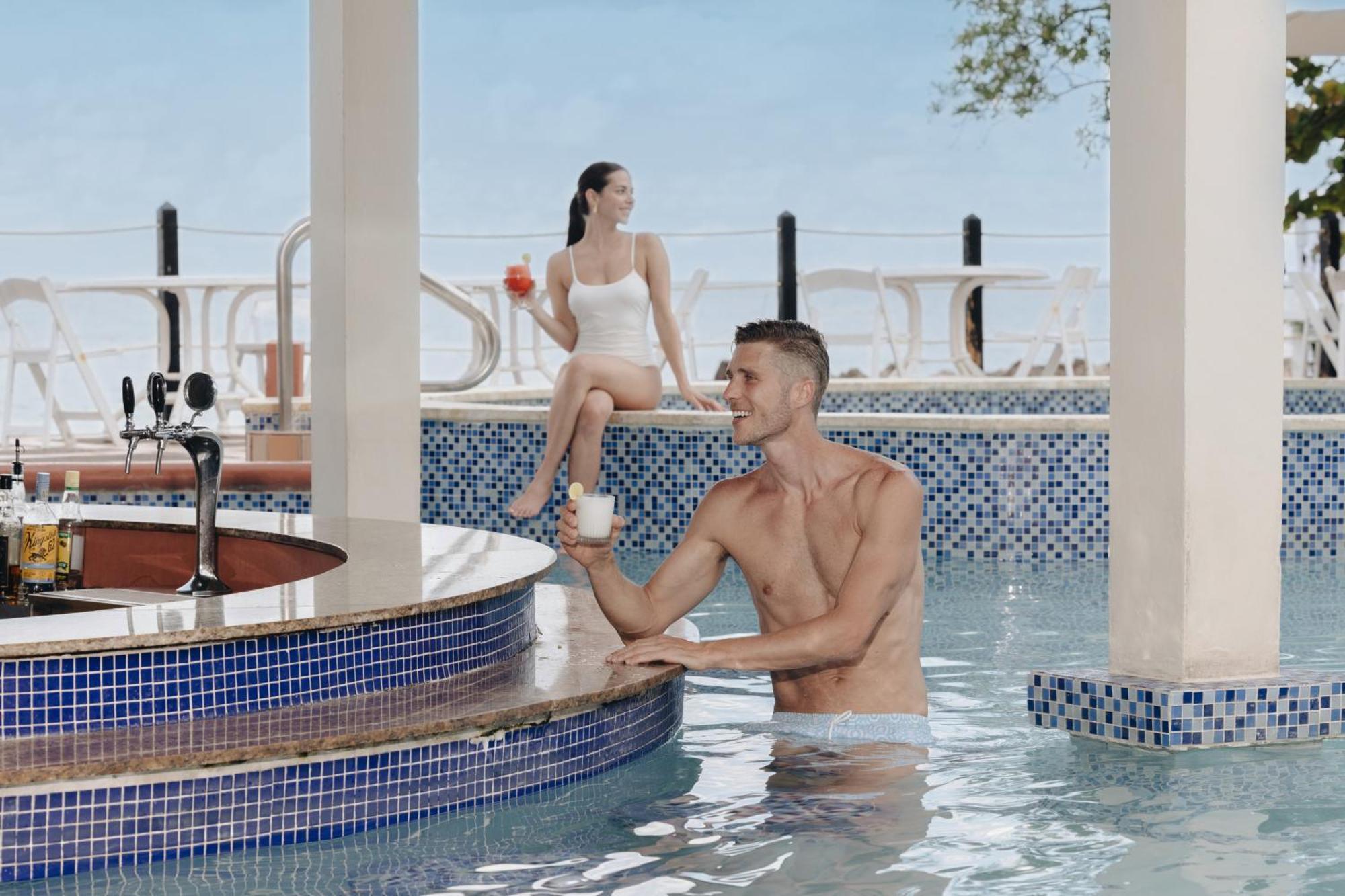 Jewel Paradise Cove Adult & 5* Runaway Bay