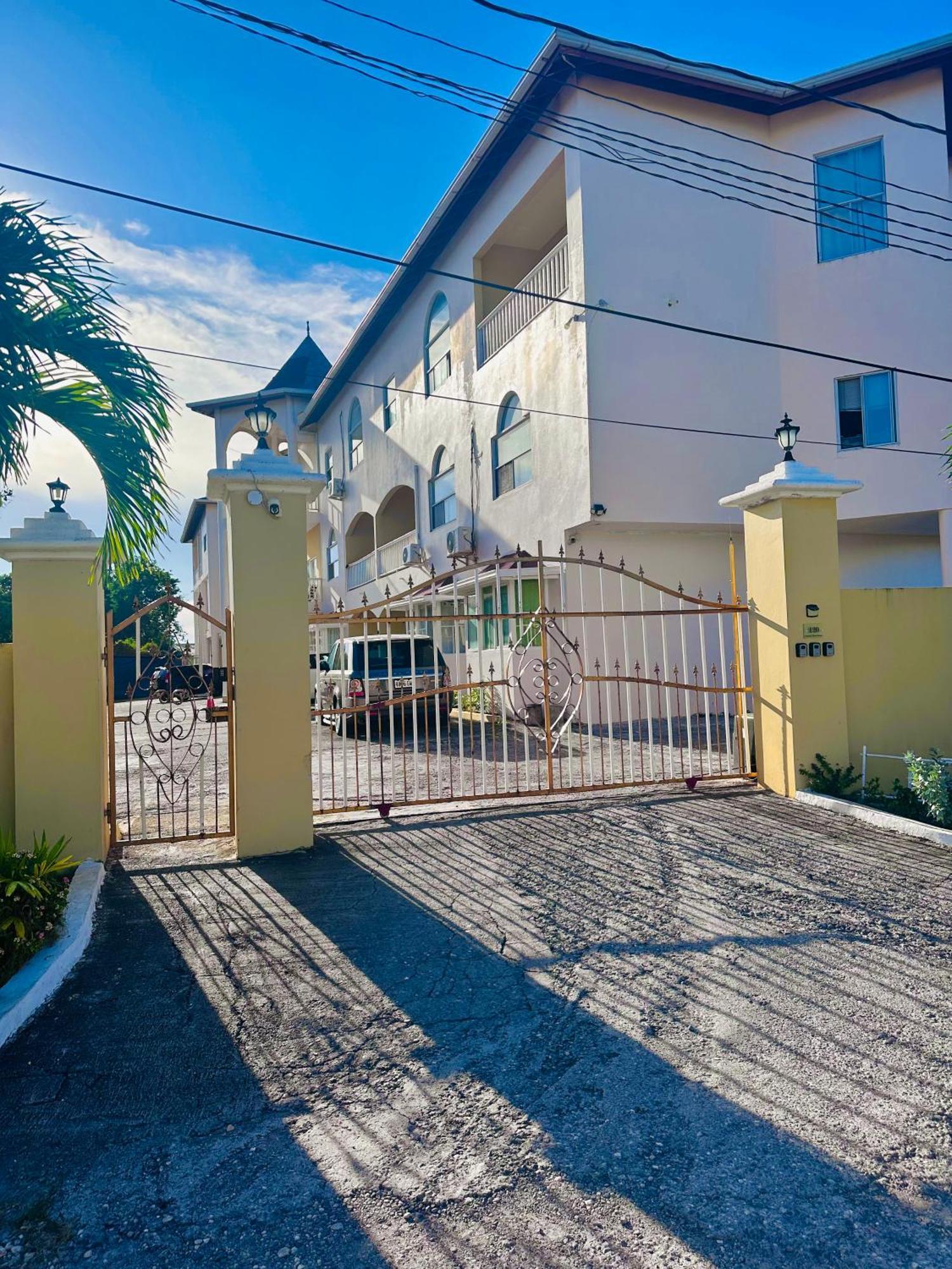 Apartamento Greenskies Tower Isles Jamaica - 1&2 Bedrooms Saint Maryʼs