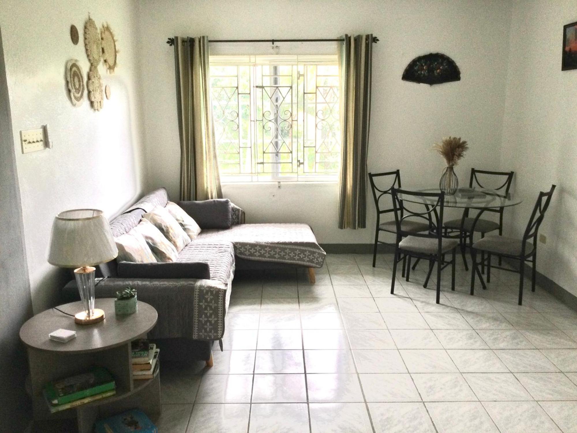 Housesleeps3-Seaview-Ac-Parking-2Br-Nearbluelagoon