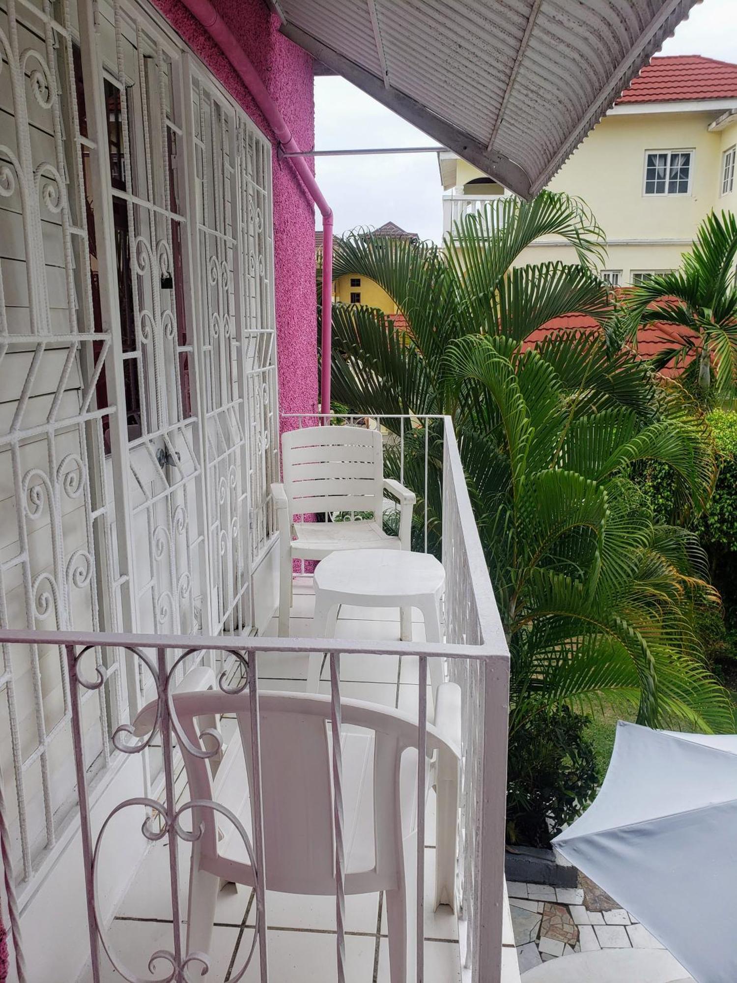 Guest house 237 Bratton Avenue *