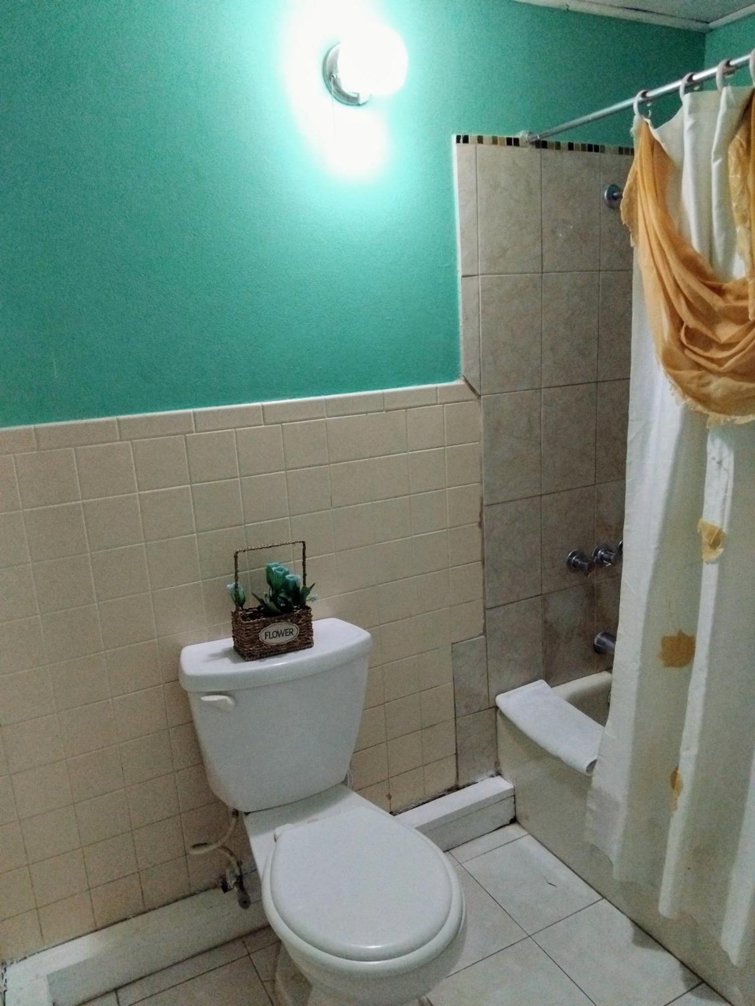 Guest house 237 Bratton Avenue *