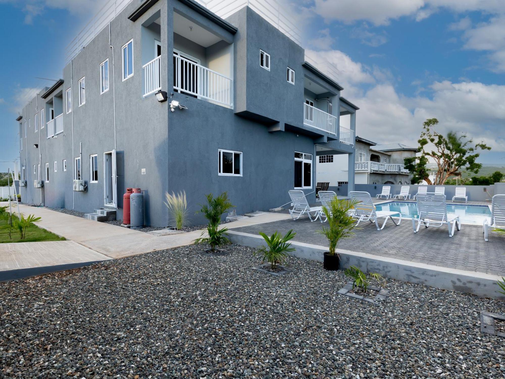 Guest house Paradise Point Company Limited *