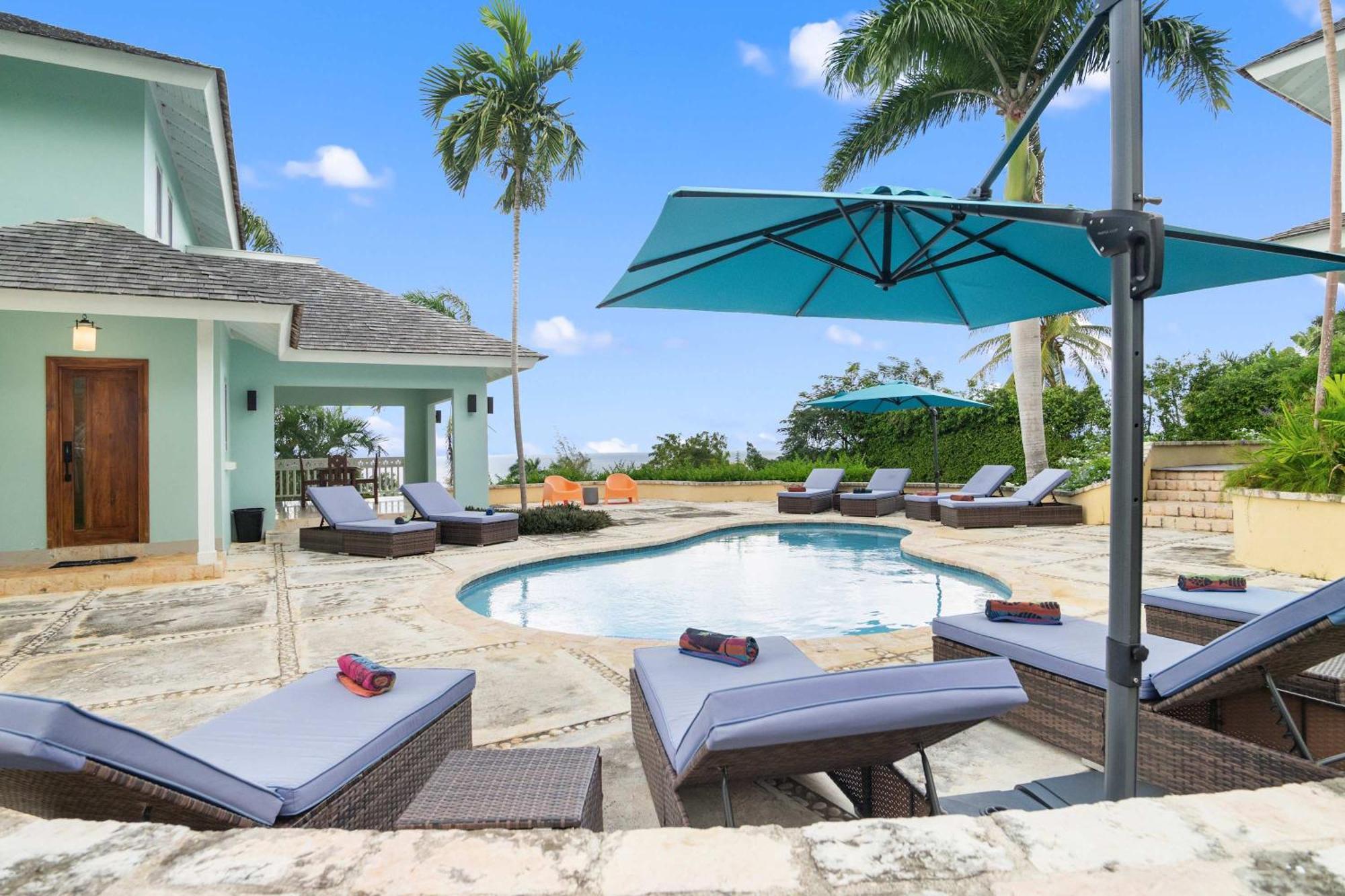Villa Hospitality Expert Greens: 6br Pool Chef