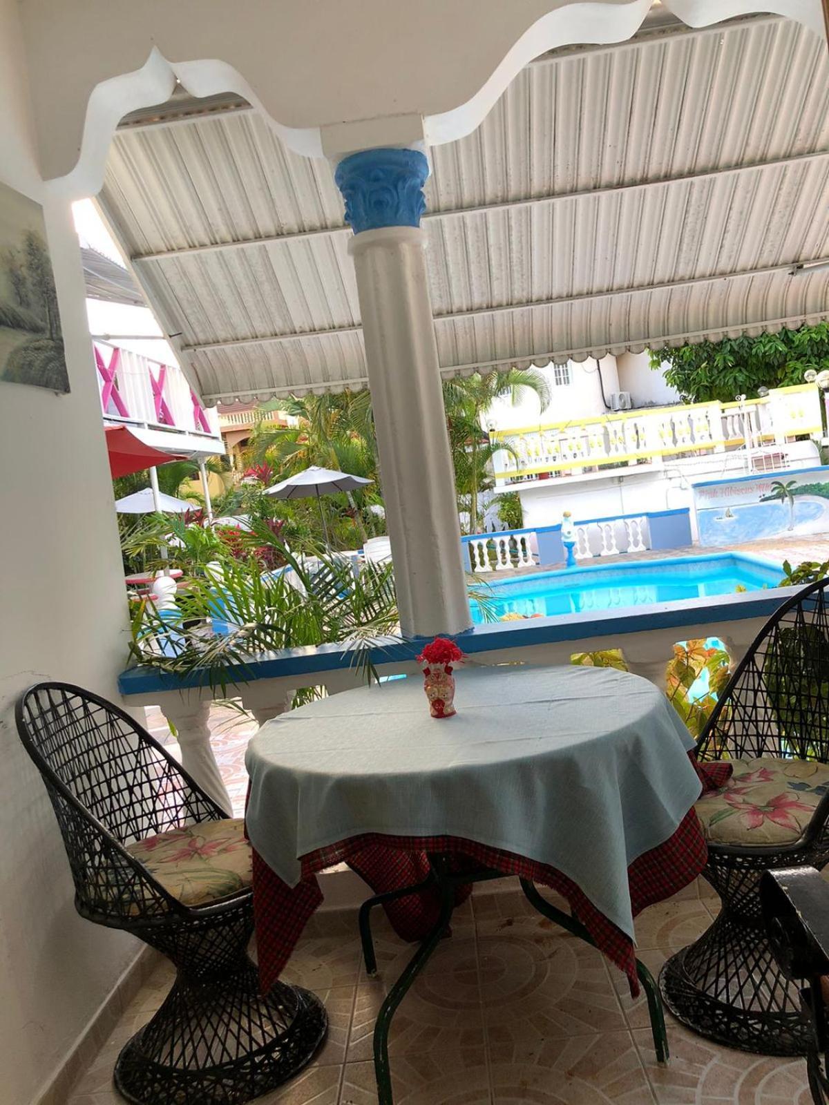 237 Bratton Avenue Guest house Montego Bay