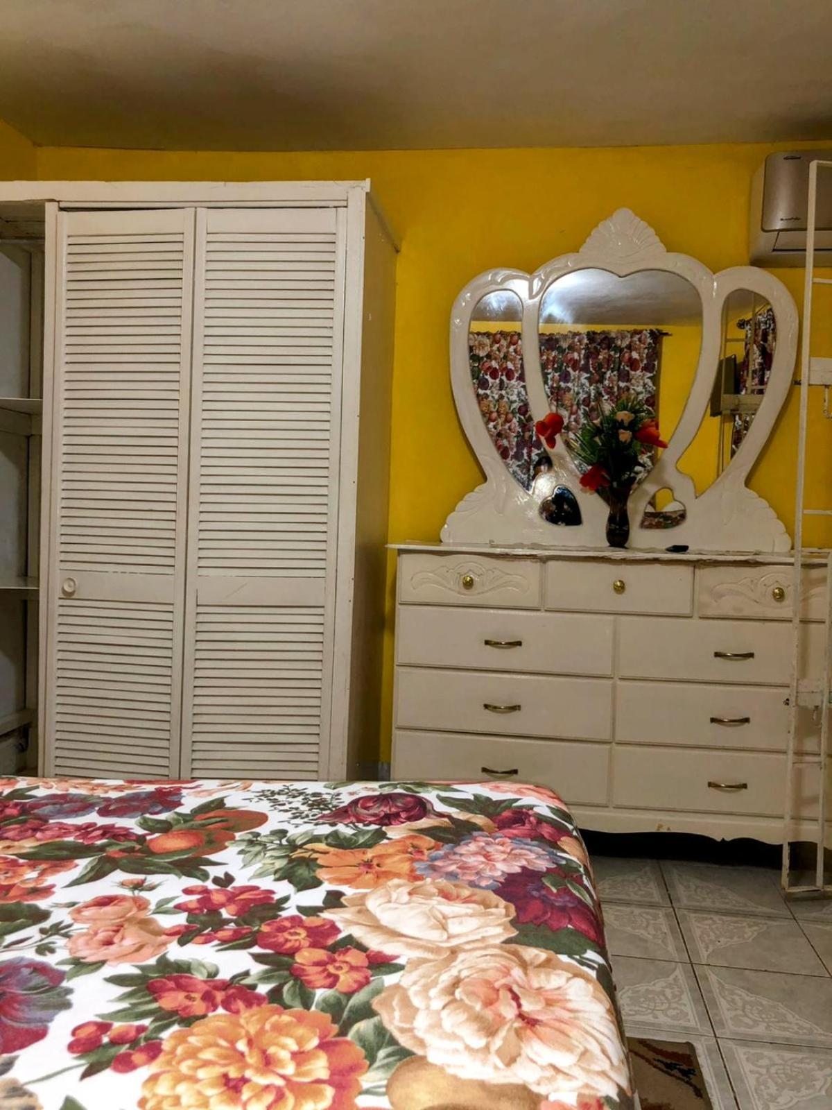237 Bratton Avenue Guest house Montego Bay