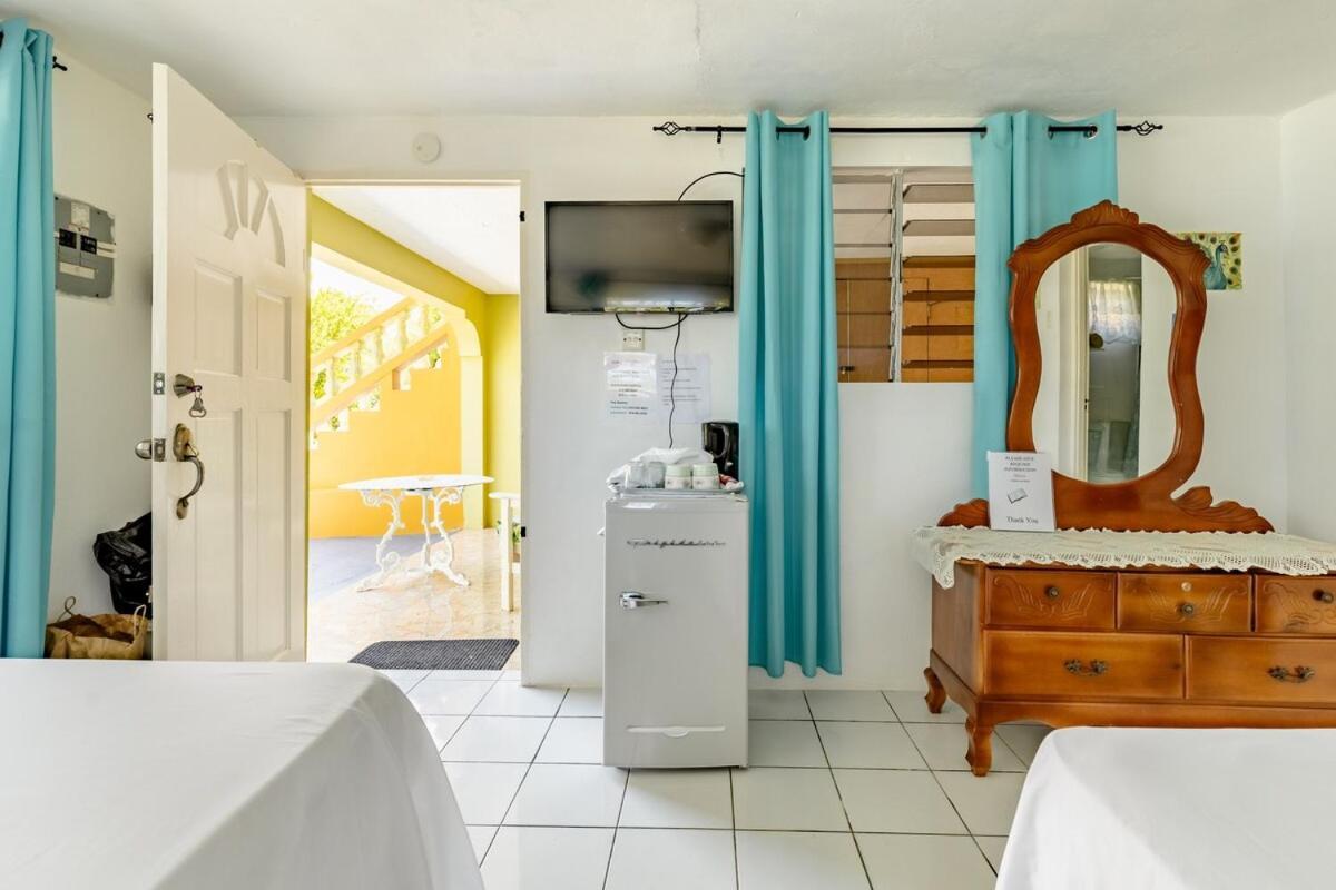 Rockside - Oceanfront Paradise With Stunning Views Holiday home