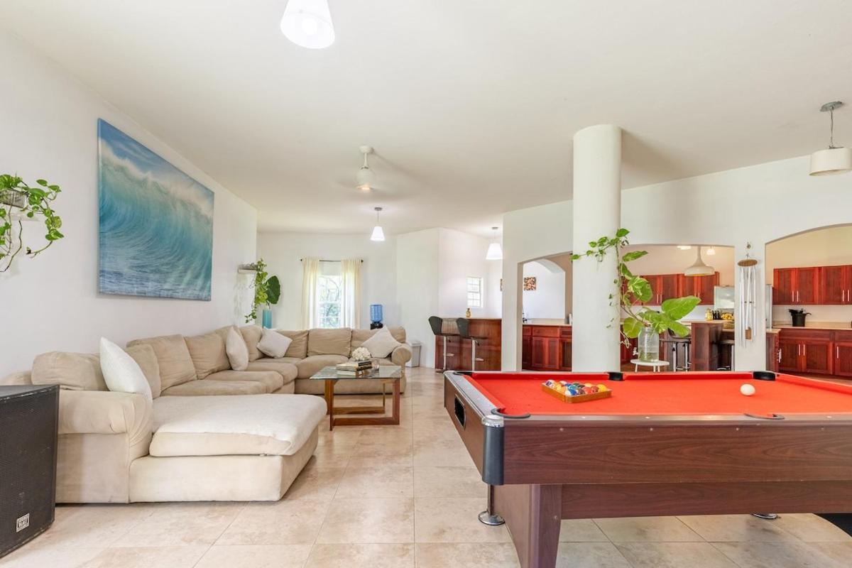Seaside Retreat -7br, Private And Vip Club Villa *