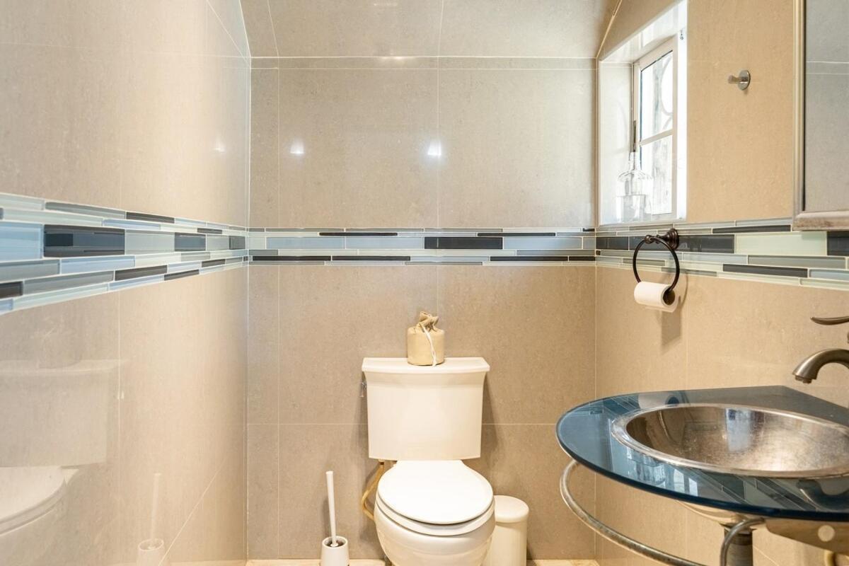 Villa Seaside Retreat -7br, Private And Vip Club