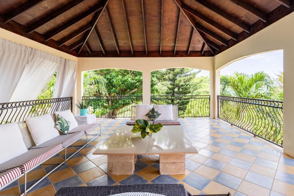 Villa Seaside Retreat -7br, Private And Vip Club Runaway Bay