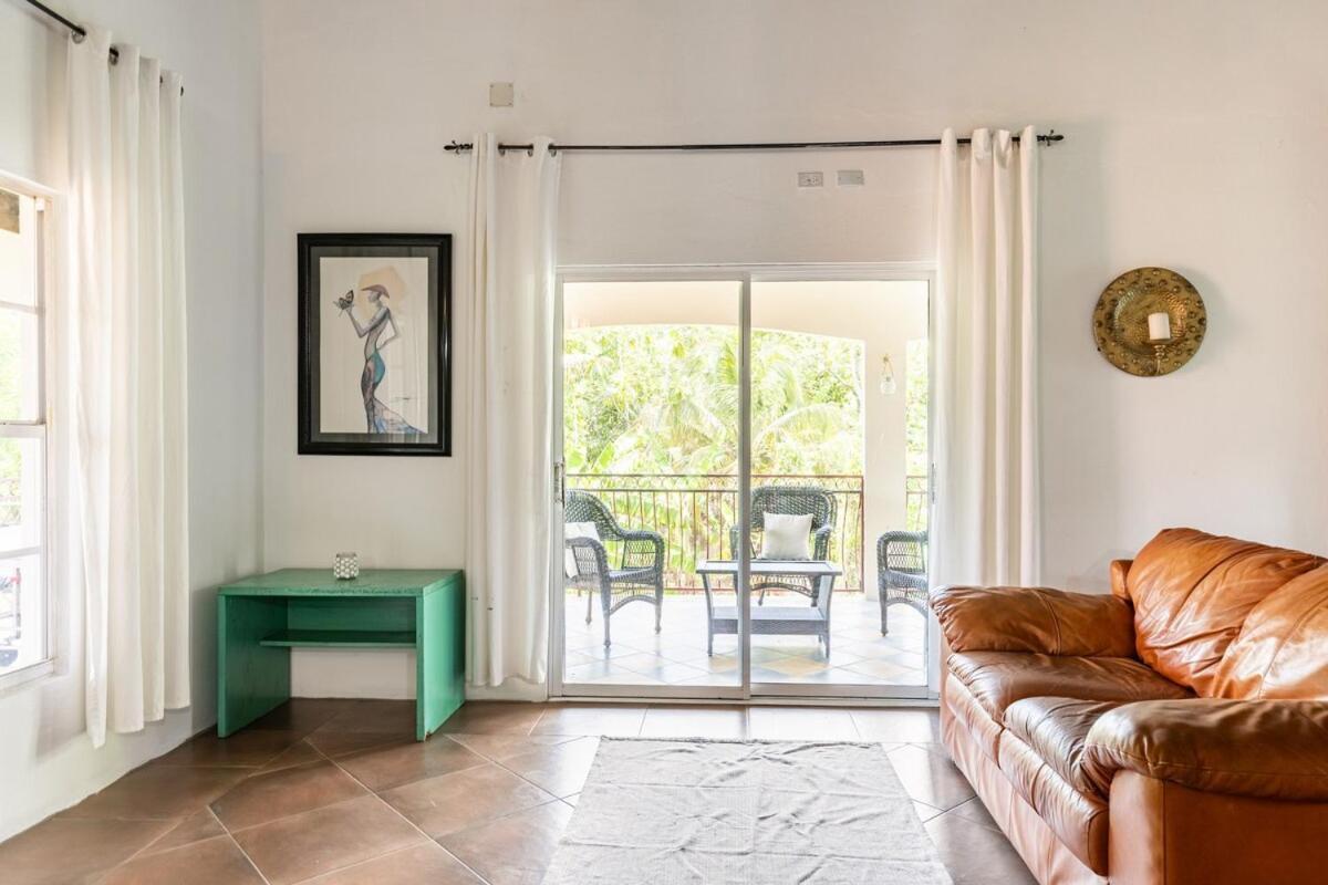 Seaside Retreat -7br, Private And Vip Club Runaway Bay