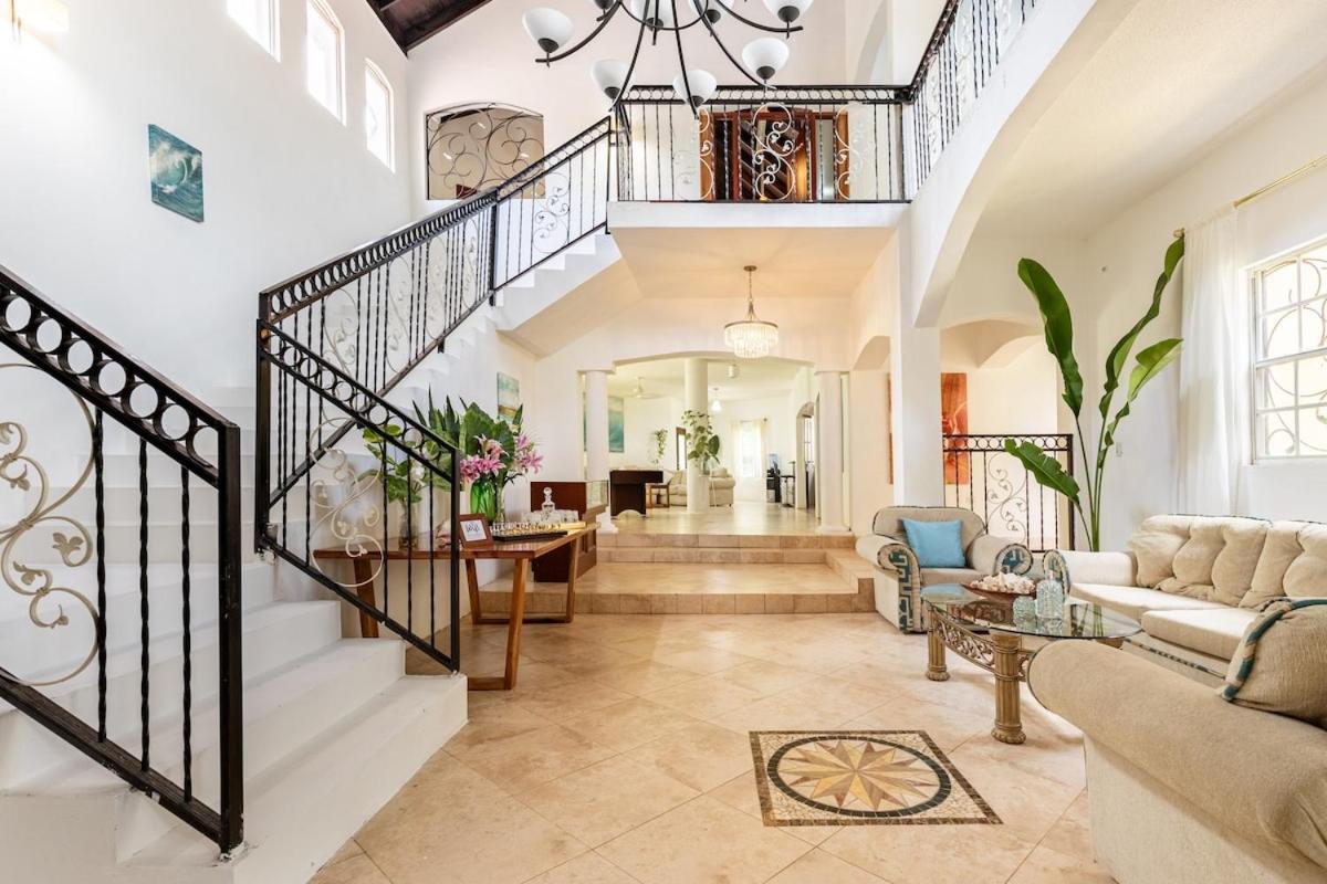 Seaside Retreat -7br, Private And Vip Club *