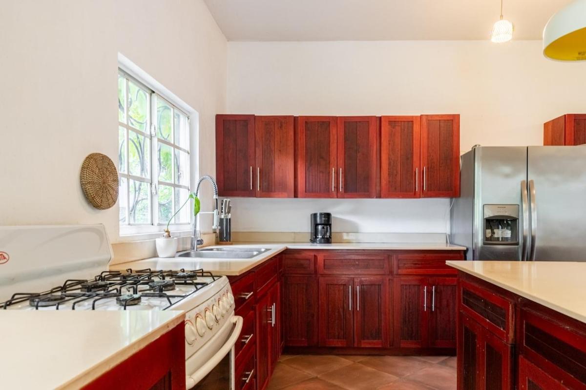 Seaside Retreat -7br, Private And Vip Club *