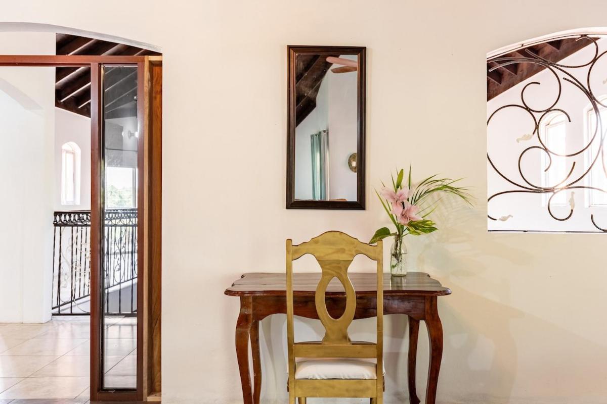 Seaside Retreat -7br, Private And Vip Club