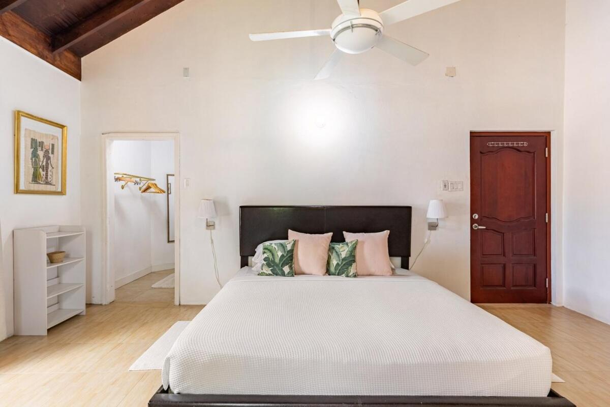 Seaside Retreat -7br, Private And Vip Club