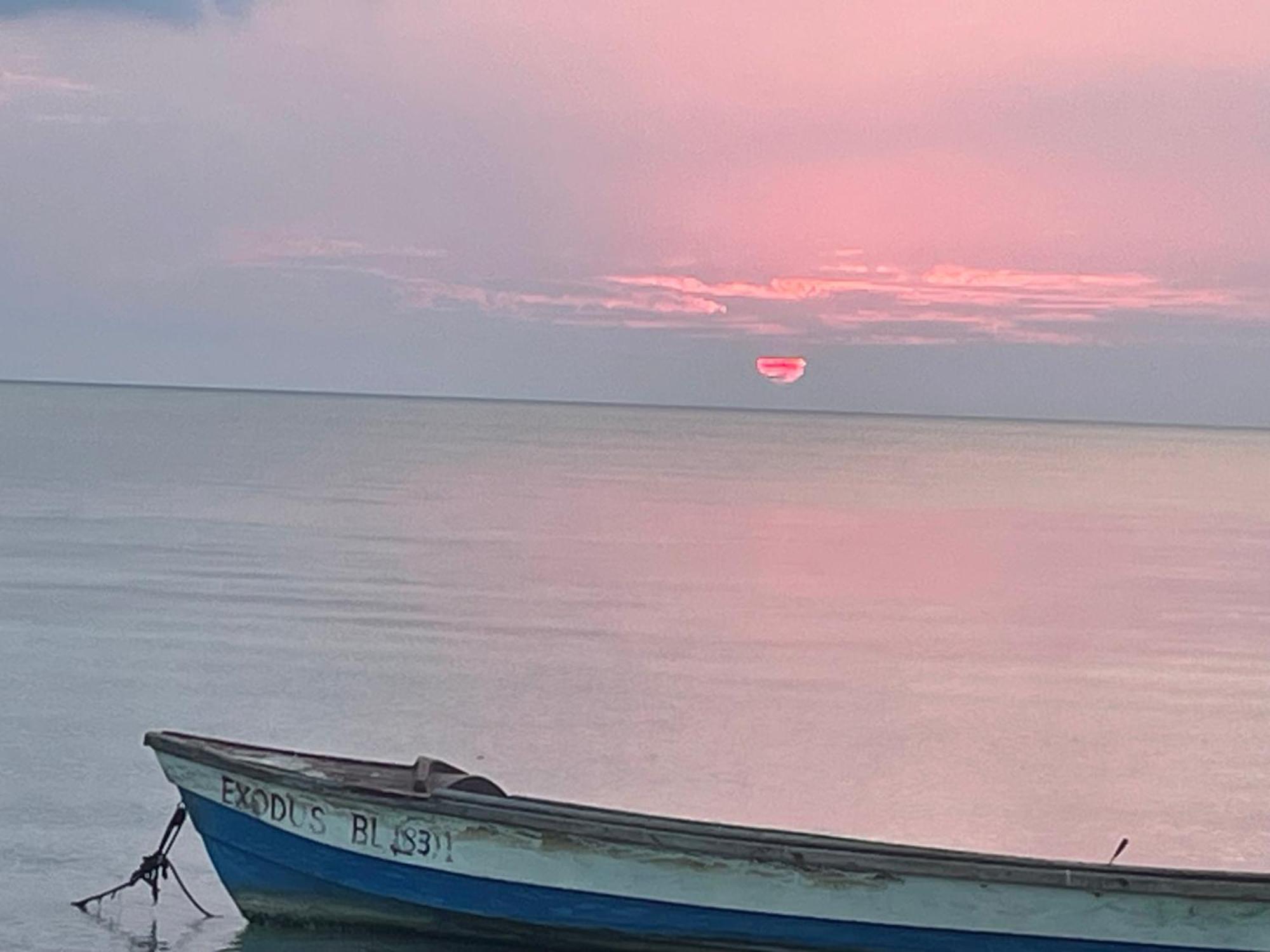Negril Beachfront Oceanview 164 & 145 *