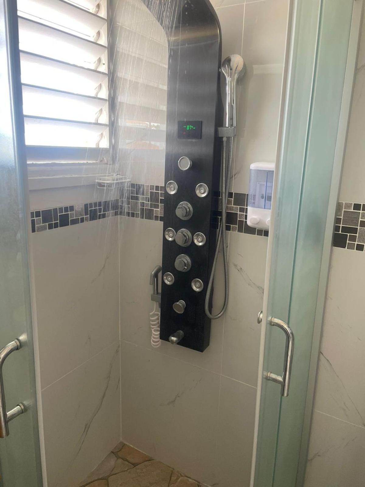 Negril Beachfront Oceanview 164 & 145 Apartamento