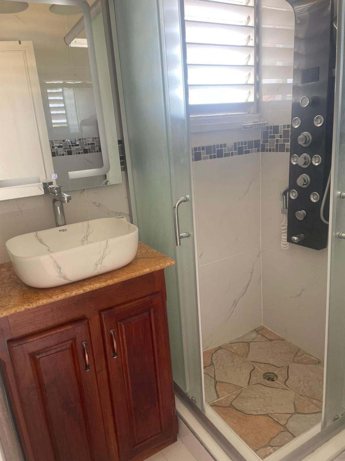 Apartamento Negril Beachfront Oceanview 164 & 145 *