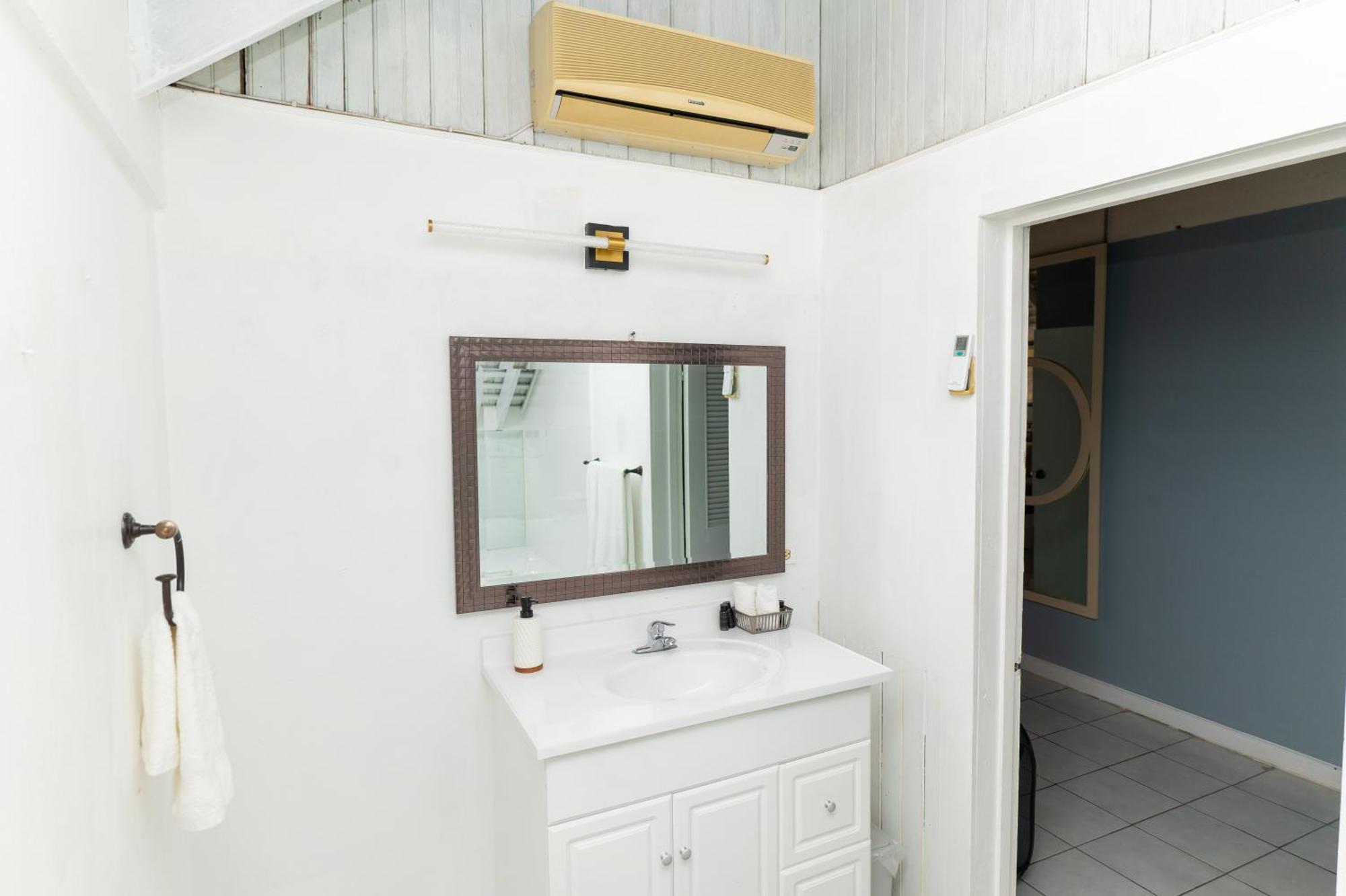 Apartment Dejai On The Bay