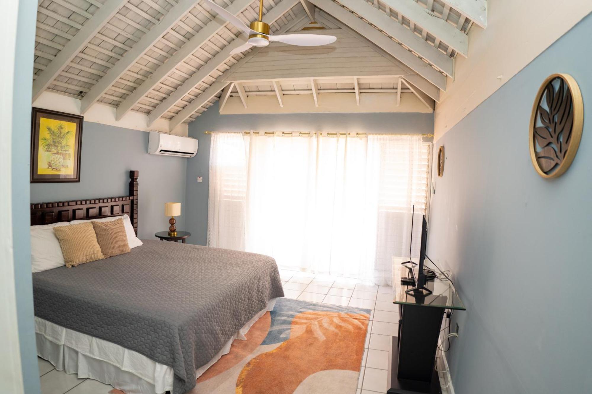Dejai On The Bay Apartment