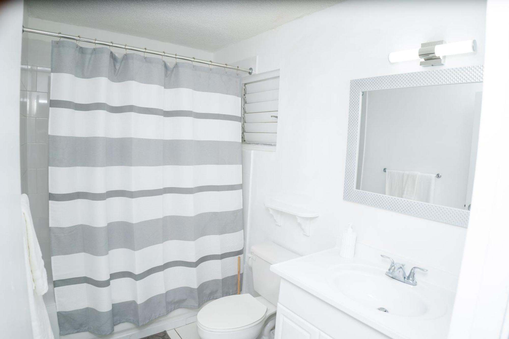 Apartment Dejai On The Bay