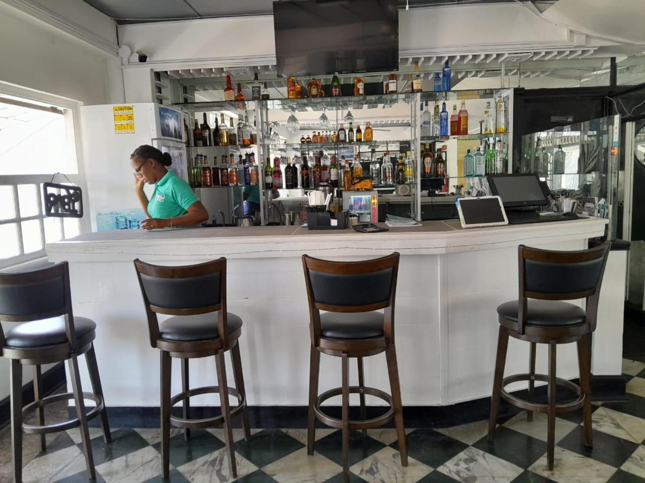 21 Aparthotel