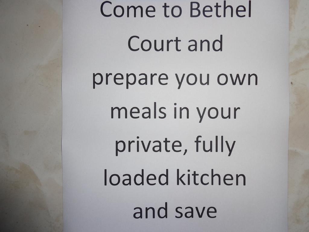 Pensión Bethel Court