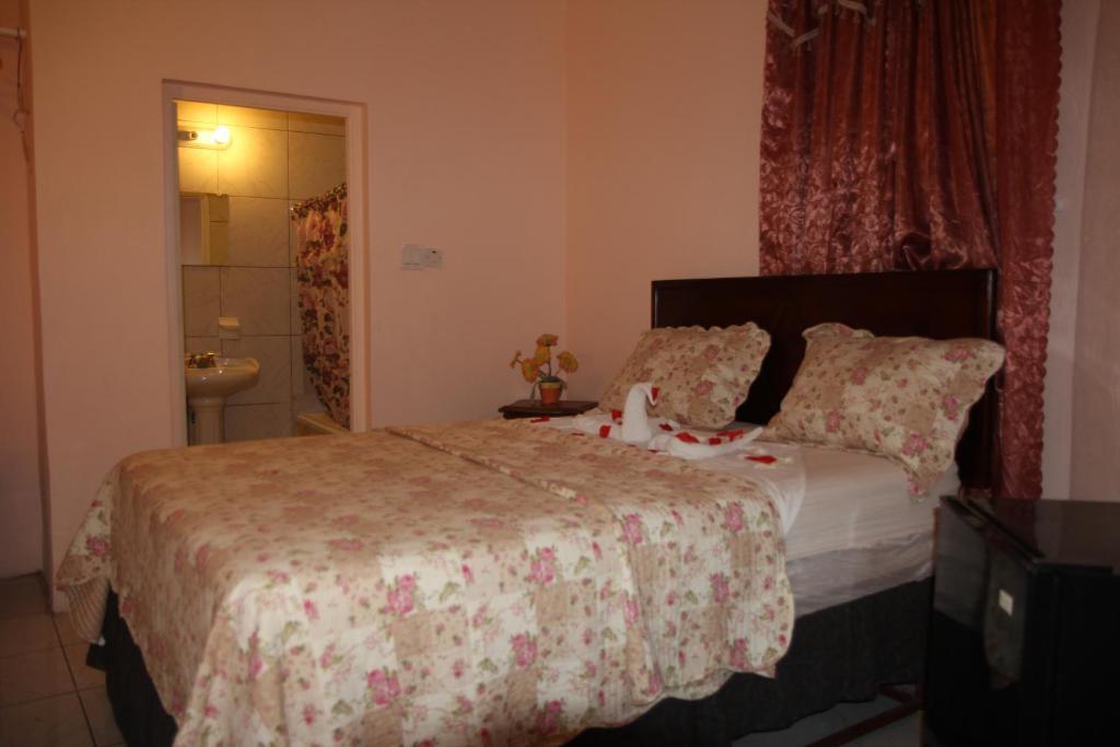 Hotel Executive Shaw Park Ocho Ríos