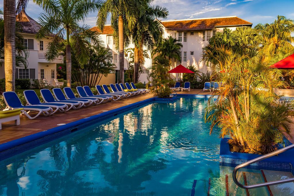 Decameron Club Caribbean Runaway Bay, Ramada Runaway Bay