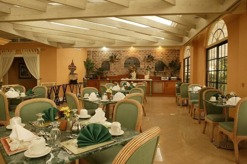 The Knutsford Court Hotel Kingston