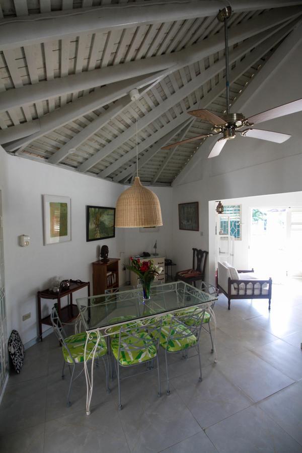 Yellow Canary Villa