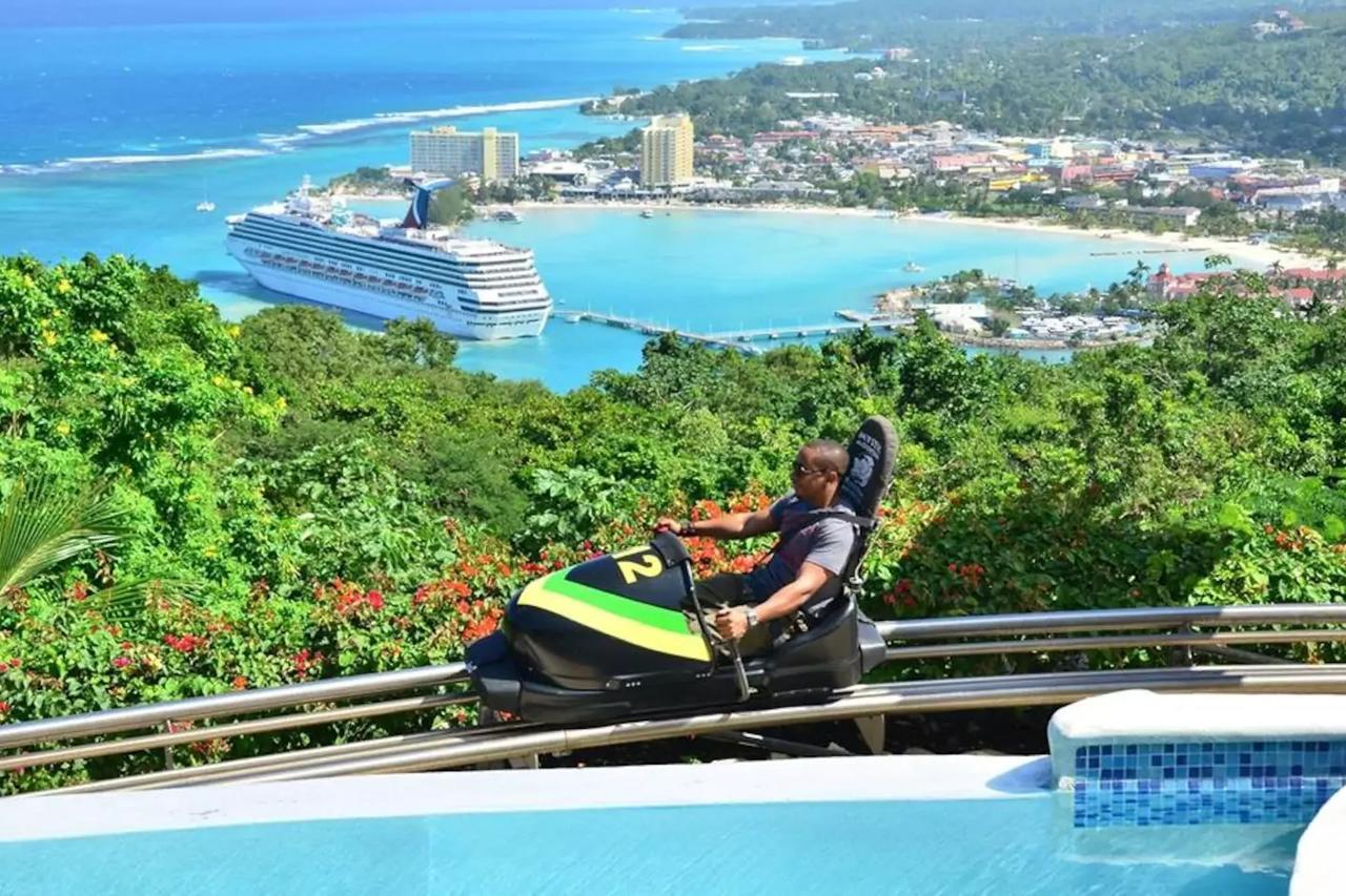 Family Complex Beside W/pool #1 * Montego Bay