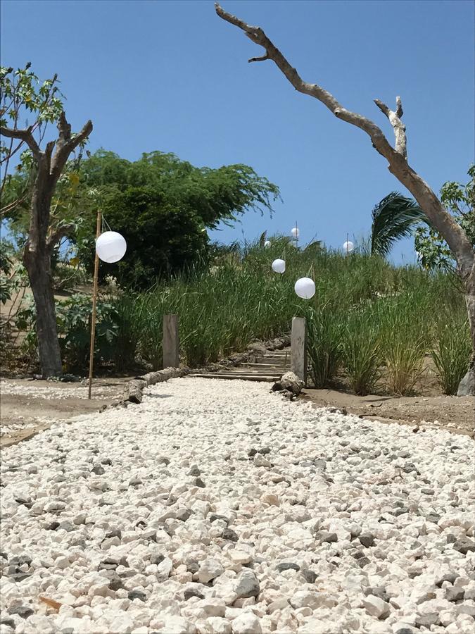77 West Boutique * Treasure Beach
