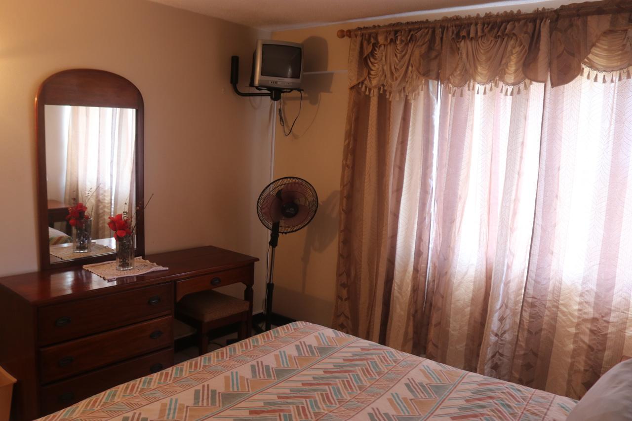 Oyster Shell @ Turtle Towers Apartment Ocho Rios