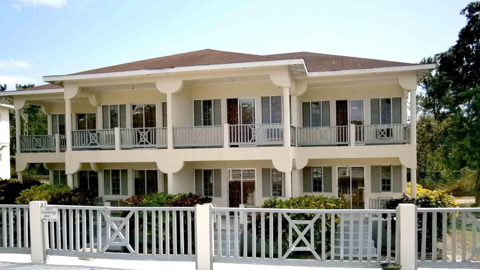 The Royal Hummingbird Hotel Negril
