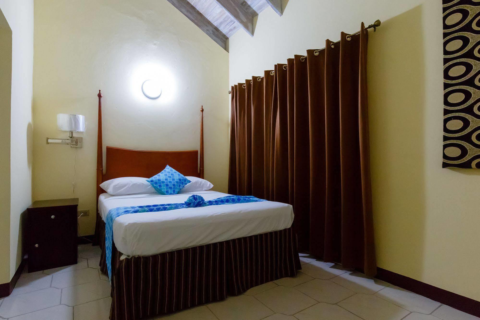 Jasmine Hotel Kingston