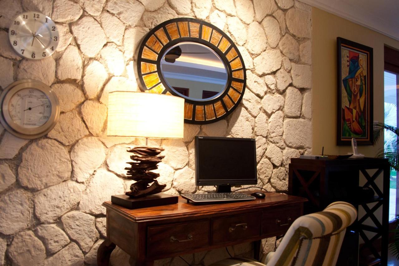 Seven Seas Four Bedroom * SAINT ANN