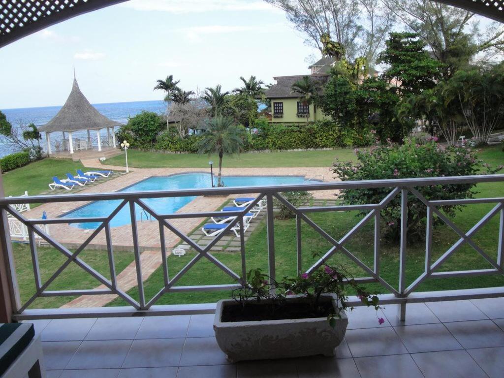 Santa Mariaocho Rios Jamaica Apartment Ocho Rios