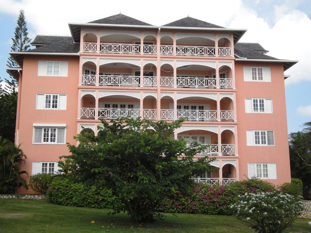 Apartment Santa Mariaocho Rios Jamaica