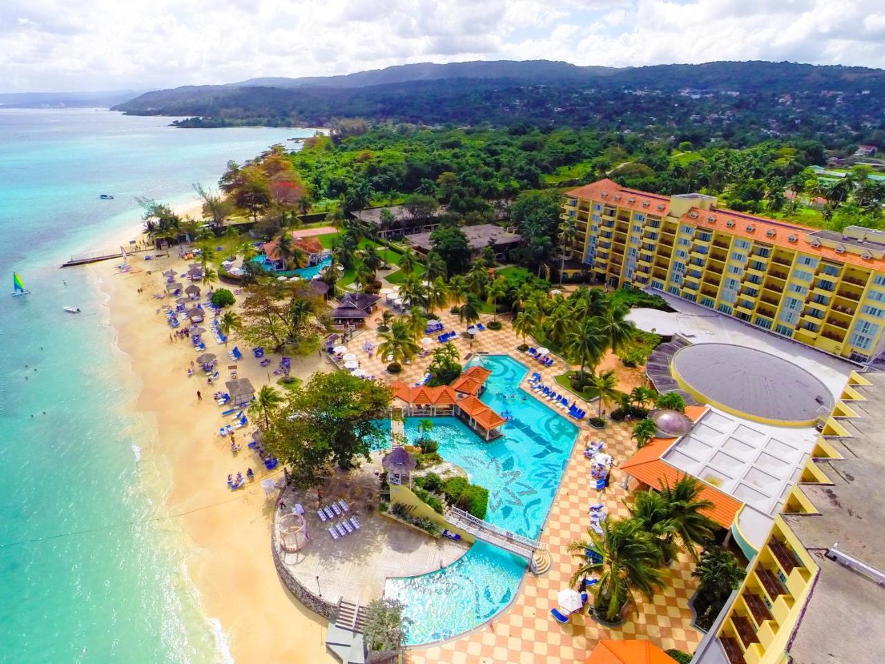 Resort Jewel Dunn's River Adult &