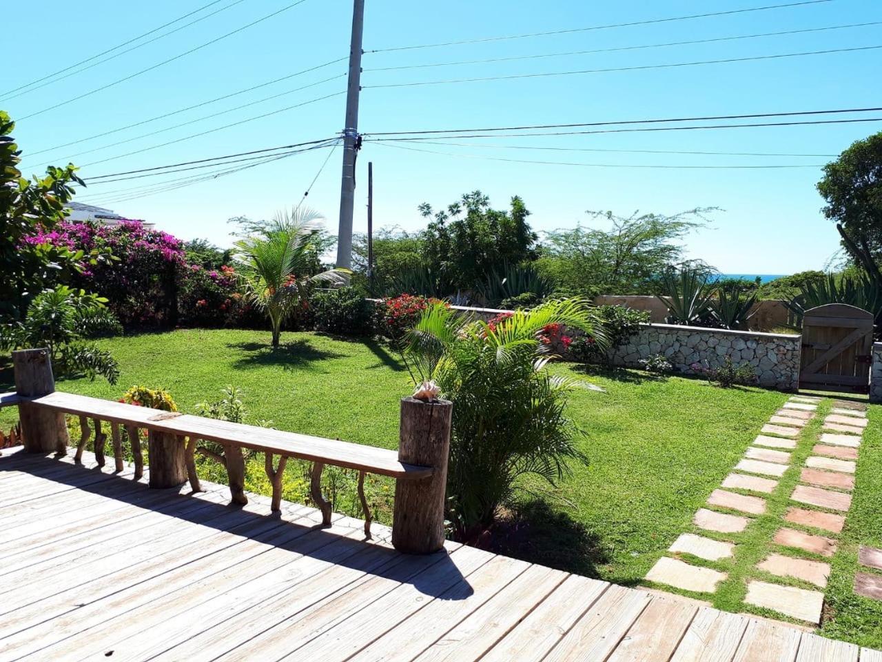 Villa Hummingbird